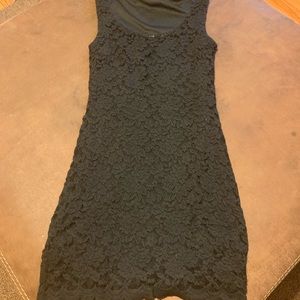 Little black (lace) dress